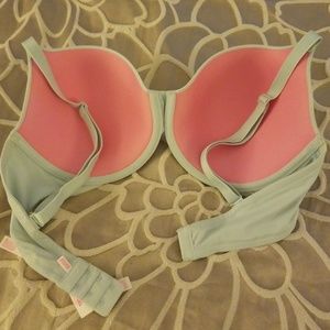 PINK Victoria's Secret Intimates & Sleepwear - NWOT PINK Wear Everywhere t-shirt bra PINK Victoria's Secret Intimates & Sleepwear - NWOT PINK Wear Everywhere t-shirt bra